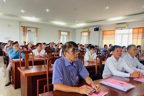 Tập huấn chuyên môn, nghiệp vụ, kiến thức pháp lý