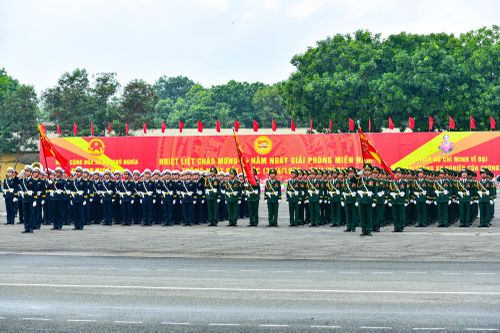 Lan tỏa hòa bình đi muôn phương