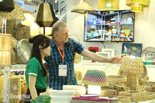 Áp lực tăng trưởng từ chính sách thuế quan