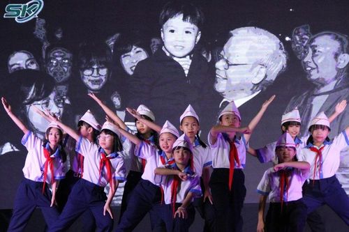 Tuổi trẻ Sao Việt ngân vang giai điệu tự hào