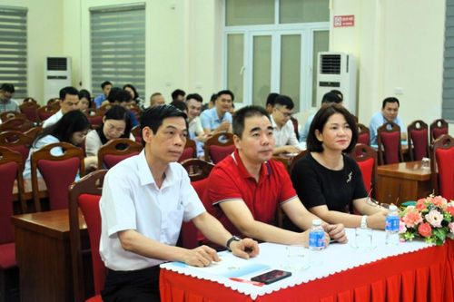 93 học viên tham dự lớp bồi dưỡng kỹ năng quản lý áp lực công việc và tạo động lực làm việc