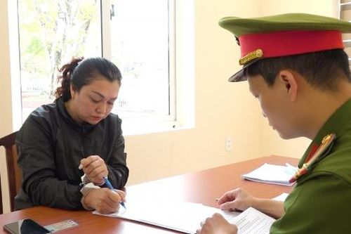 Khởi tố đối tượng tổ chức chơi huê chiếm đoạt tài sản