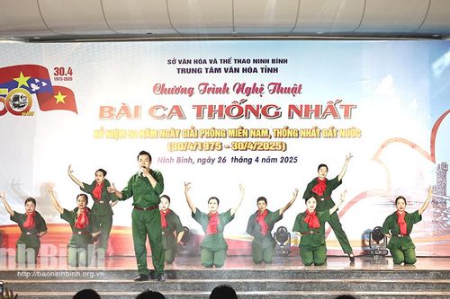 Chương trình nghệ thuật 'Đất nước trọn niềm vui'