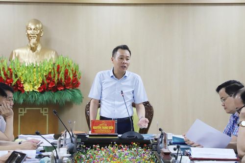 Thẩm tra các tờ trình và dự thảo Nghị quyết trình Kỳ họp chuyên đề thứ Chín, HĐND tỉnh khóa XIX