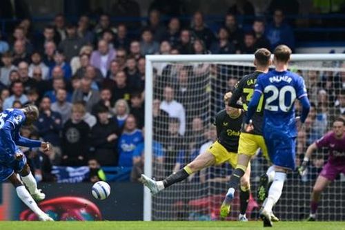 Thắng tối thiểu Everton, Chelsea nuôi hy vọng top 4
