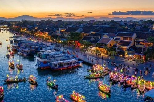 Tất cả cho dịp lễ