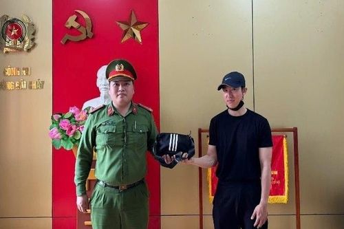Nhặt được của rơi, trả người đánh mất