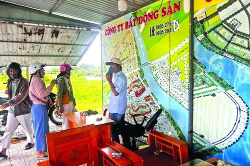 Bất động sản miền Trung bất ổn sau 'cơn sốt'