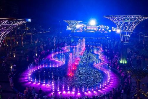 Khai hội biển Sầm Sơn: Khát vọng vươn xa
