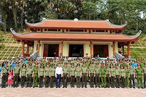 Công đoàn CAND tổ chức hoạt động sinh hoạt chính trị, an sinh xã hội tại Thái Nguyên