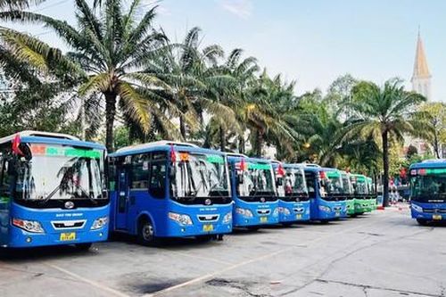 Người dân đi xe buýt tại TPHCM được miễn phí trong ngày 30/4
