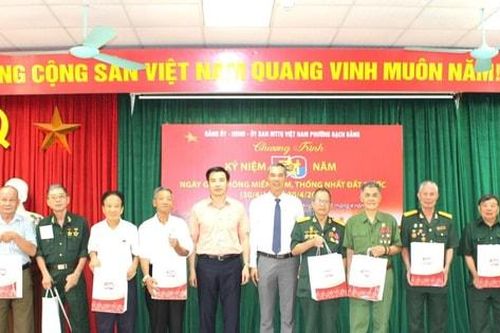 Quận Hai Bà Trưng: Phường Bạch Đằng gặp mặt kỷ niệm 50 năm Ngày Giải phóng miền Nam, thống nhất đất nước
