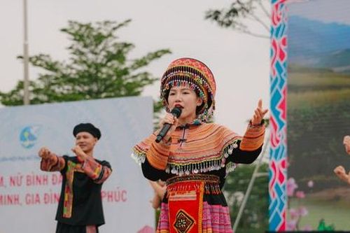 Liên hoan văn hóa 'Phụ nữ dân tộc thiểu số hành động vì bình đẳng giới'