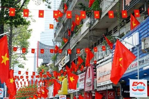 TP Hồ Chí Minh: Rực rỡ những Đường cờ Tổ quốc
