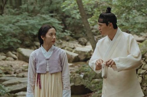Cung Điện Ma Ám tập 4: Yeo Ri cầu xin Gang Cheol hộ mệnh, ác thần 'làm giá'