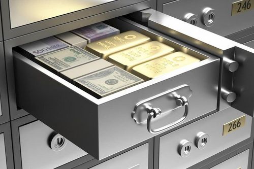 Vàng thuộc sở hữu của ai sau khi khách gửi tiết kiệm?