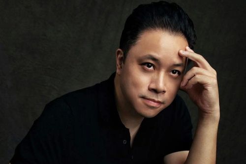 Thế khó của Victor Vũ