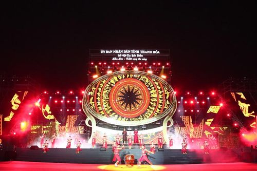 Khai hội du lịch biển Sầm Sơn - Khát vọng tỏa sáng