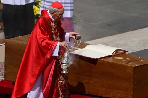 Giáo hoàng Francis an nghỉ với bản chứng thư đặc biệt