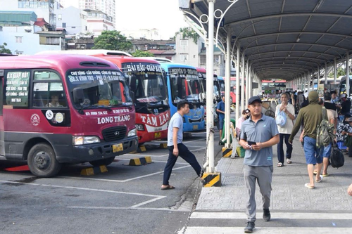 Sẵn sàng nhân lực, phương tiện giải tỏa ùn tắc dịp cao điểm