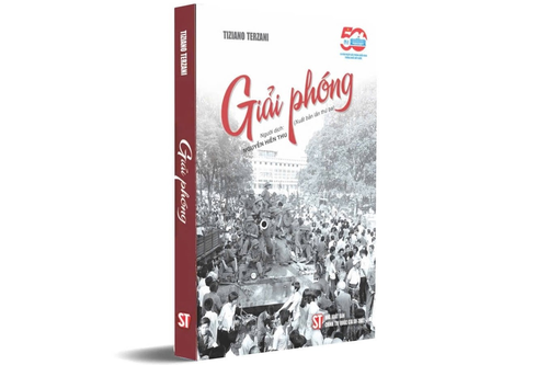 Xuất bản cuốn sách 'Giải phóng'