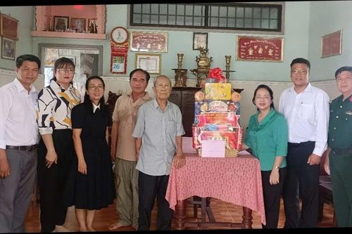 Lãnh đạo TPHCM tri ân người trực tiếp tham gia Chiến dịch Hồ Chí Minh lịch sử
