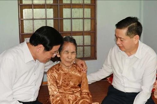 Lãnh đạo Đảng, Nhà nước tri ân người có công, tưởng niệm Anh hùng liệt sĩ tại Quảng Trị