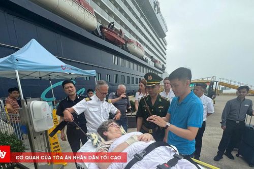 Kịp thời cứu hộ hành khách gặp nạn trên tàu quốc tế