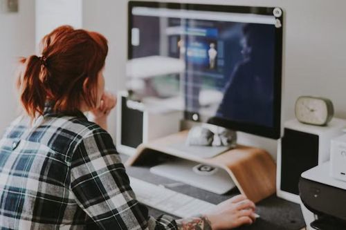 Google, Intel ra 'tối hậu thư' cho nhân viên làm việc từ xa