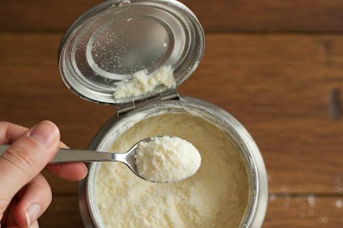 Bán bảo hiểm xe máy thu 110 tỷ, chi hơn 4 tỷ; thủ đoạn làm sữa giả, thuốc giả