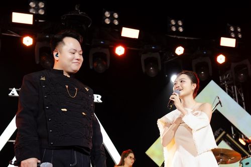 Thanh Phong, Hà Quỳnh Như mang điệu Ví, Giặm ngân lên giữa muôn trùng khơi