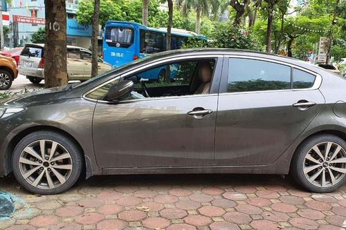Đập vỡ kính 20 ô tô để trộm cắp tài sản ở Hà Nội