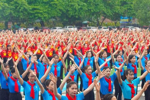 Nghệ An phát động Tháng Công nhân năm 2025