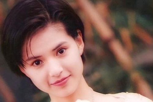 'Nữ thần cổ trang' nổi tiếng, một lần thất tình khiến cuộc đời thay đổi
