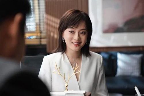 Tôn Lệ gây thất vọng, bị 'tiểu tam' trong phim mới lấn át
