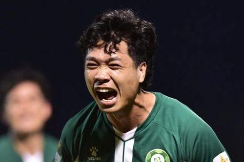 Ronaldo cũng chào thua kỷ lục của Công Phượng