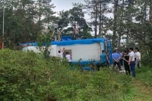 Thủ tướng chỉ đạo khẩn trương điều tra, khắc phục hậu quả vụ tai nạn giao thông tại Vĩnh Phúc