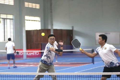 30 cặp tay vợt tranh tài ở Giải Pickleball khối Cảnh sát điều tra