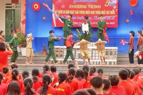 Tuổi trẻ Lào Cai 'Uống nước nhớ nguồn'