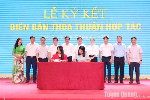 Tăng cường kết nối để phát triển thương mại, du lịch