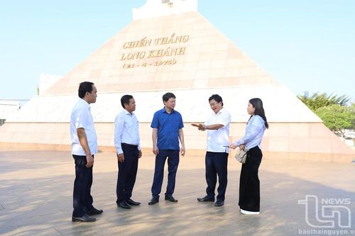 Chuyện bên Tượng đài chiến thắng Long Khánh