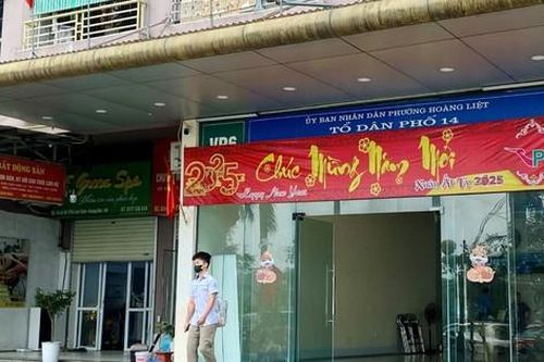 Chung cư xây vượt tầng 'bức tử' giao thông, cư dân chịu trận