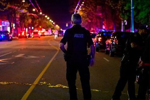 Canada: Lao xe vào đám đông dự lễ hội khiến hàng chục người thương vong