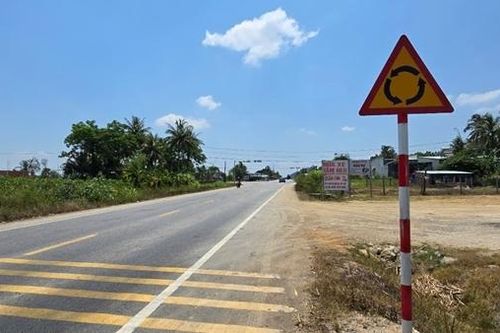 Nhiều bất cập giao thông trên Quốc lộ 19