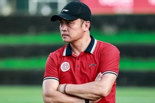 HLV Nguyễn Đức Thắng bất ngờ chia tay Thể Công Viettel