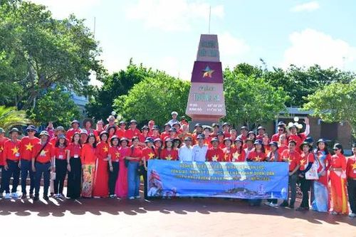 'Chuyến tàu Đại đoàn kết' - Hải trình ý nghĩa cho kiều bào