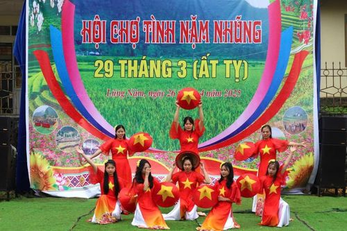 Hội chợ tình Nặm Nhũng (Hà Quảng)