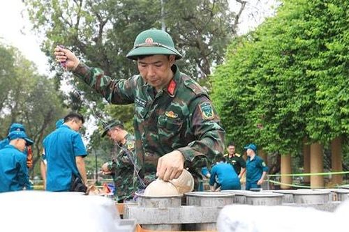 Cận cảnh trận địa pháo hoa mừng 50 năm thống nhất đất nước tại Hà Nội