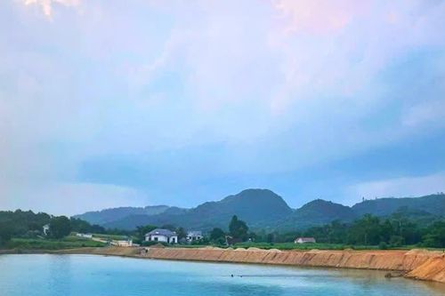 Hồ Bai Cái: Vẻ đẹp hoang sơ tựa 'chốn bồng lai'