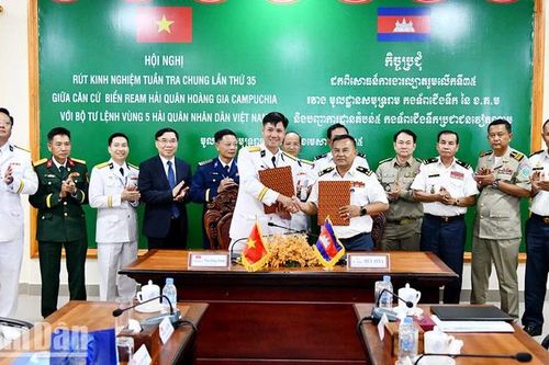 Hải quân Việt Nam-Campuchia tổ chức hội nghị về hoạt động tuần tra trên vùng nước lịch sử